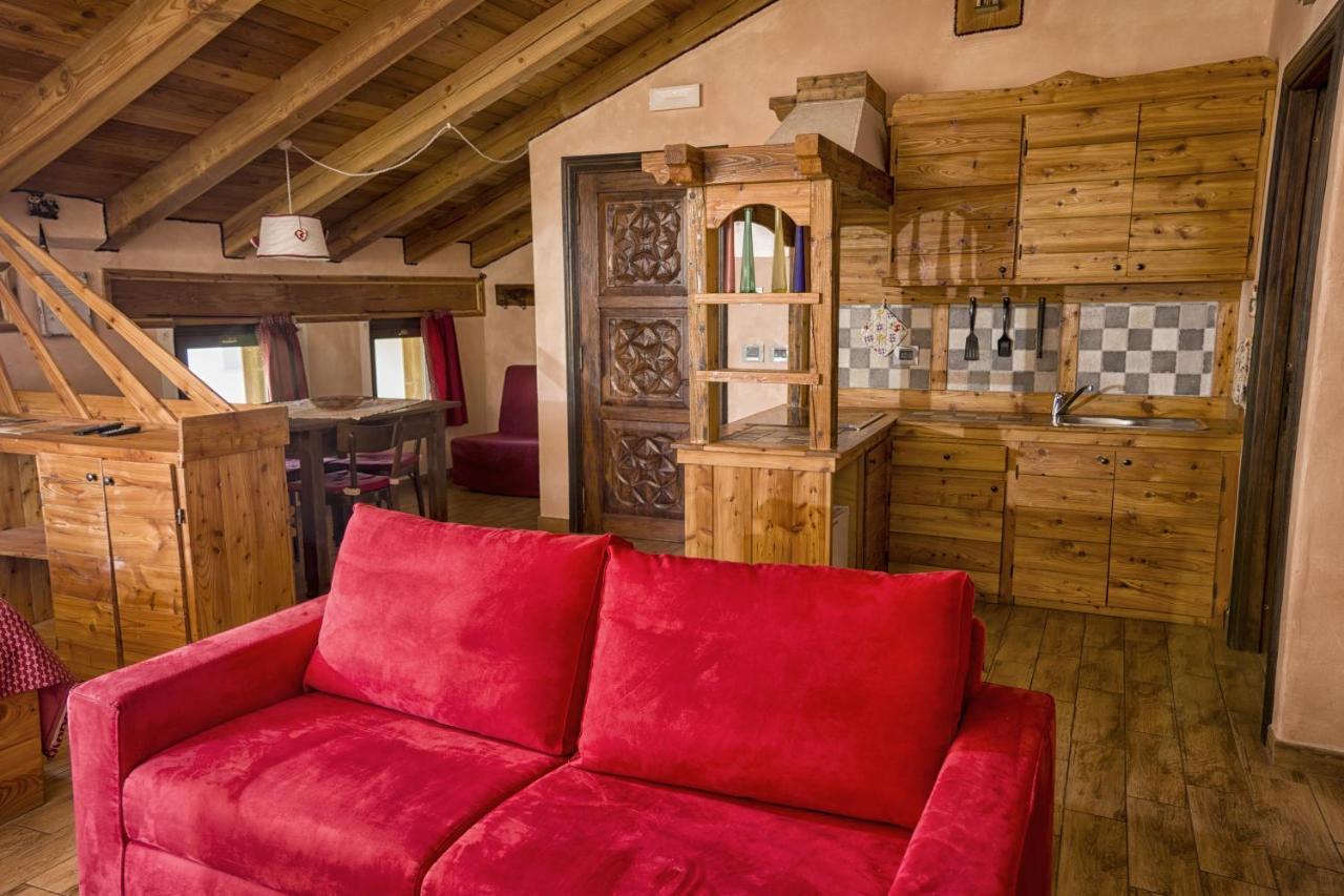 Agriturismo B&B Chevres A Cheval Charvensod Exteriör bild