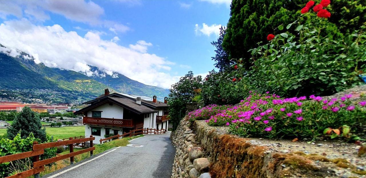 Agriturismo B&B Chevres A Cheval Charvensod Exteriör bild